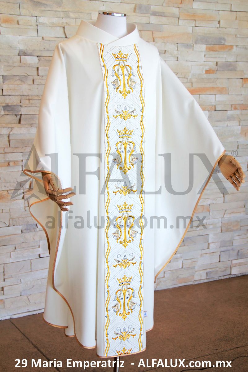 29 MARIA EMPERATRIZ Alfalux Casulla Central Perla 200 (6)